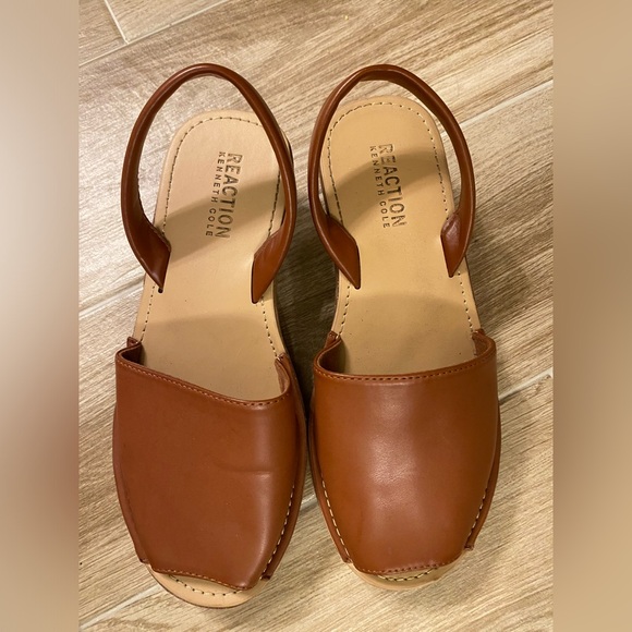 Kenneth Cole Reaction Fine Glass Wedge - Picture 7 of 7